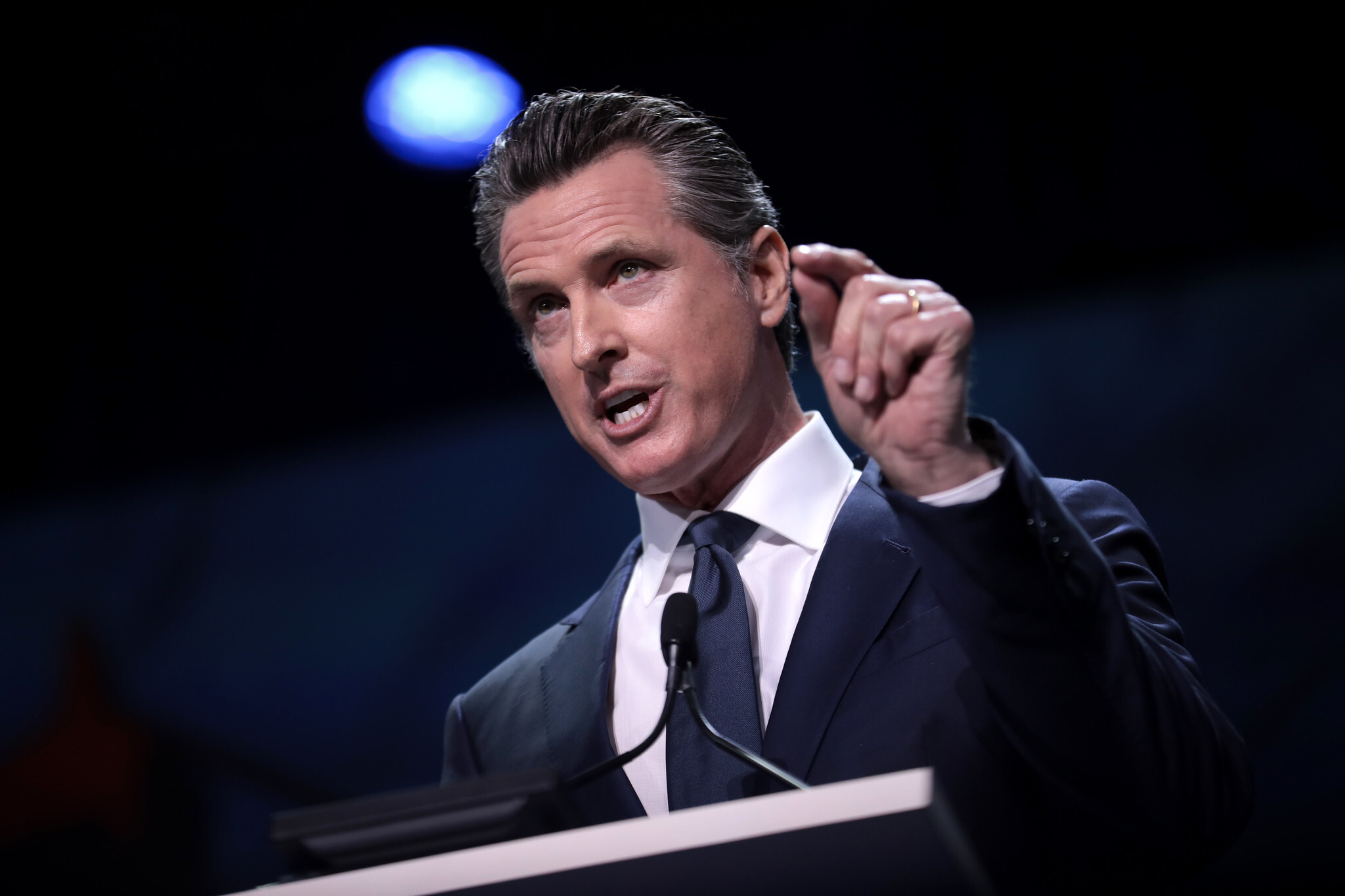 California Governor Signs “BitLicense” Crypto Licensing Bill Into Law, Effective July 2025
