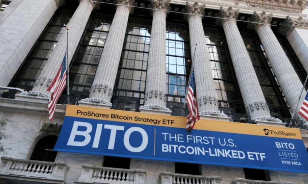 Top U.S. Bitcoin ETF Absorbs $240 Million Inflows As Spot ETF Excitement Rages