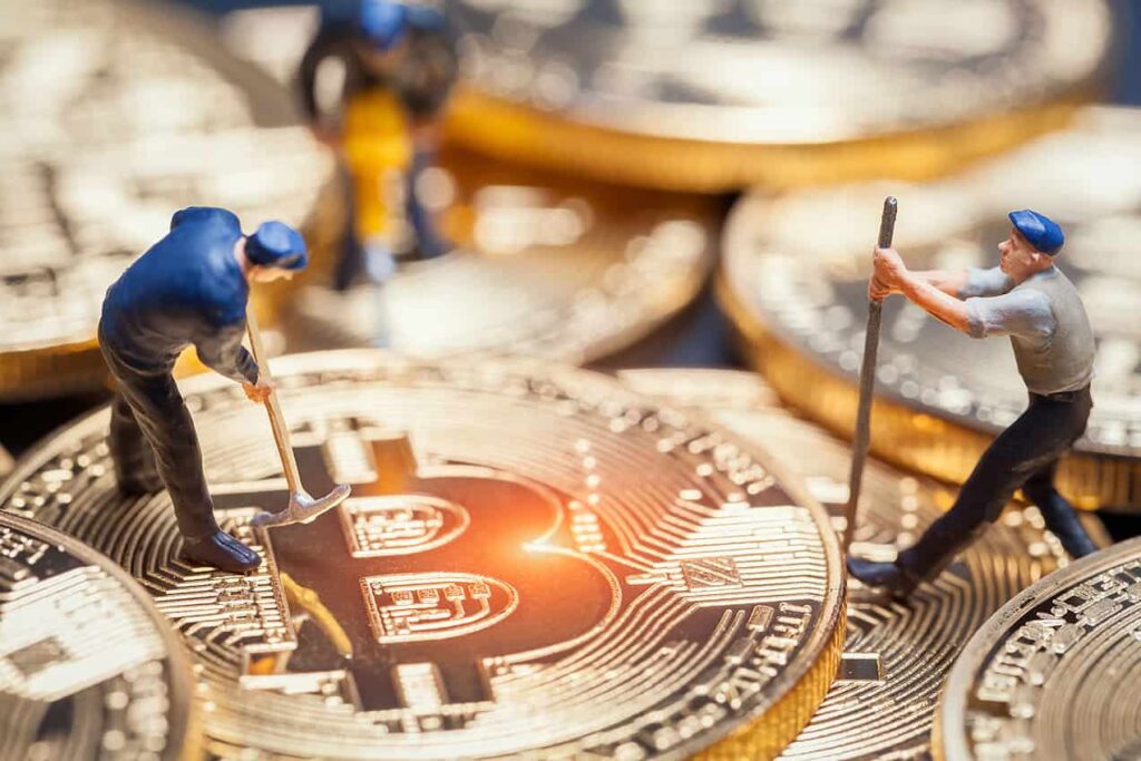 Bitcoin Miners Reach Annual High Revenue of $44 Million